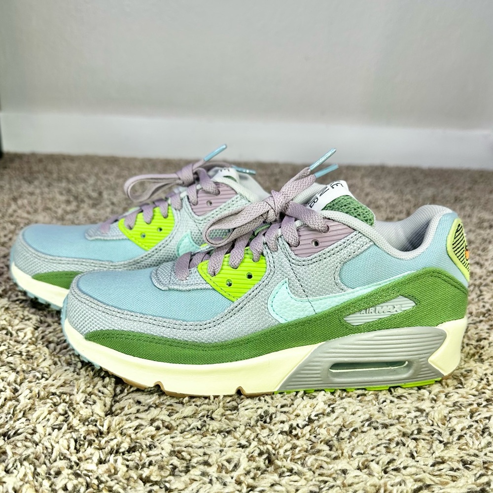 Nike Air Max 90 SE Youth Size‎ 4.5Y/6W Shoes Low Sun Club Worn Blue Treeline